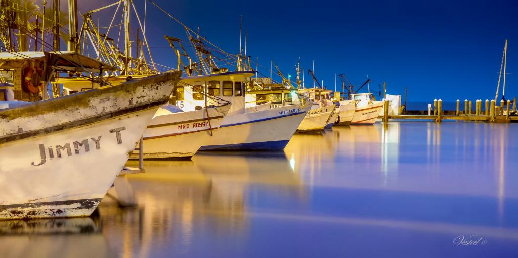 fulton-harbor-oyster-fleet--24x12-32x16-40x20