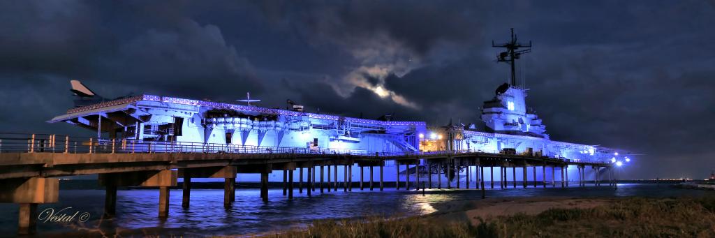 full-moon-over-uss-lexington